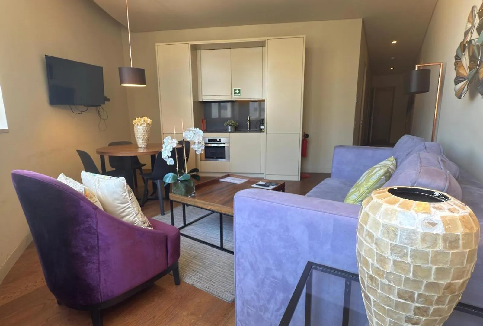 Lisbon Finestay 8 Building Apartments